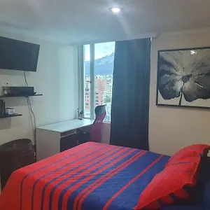 Apartamento Bella Amoblada, Sector Exclusivo La Carolina., Quito